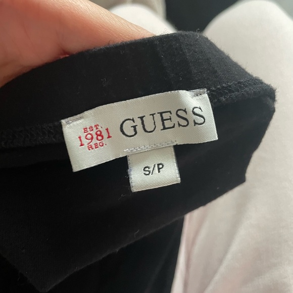 Guess Skirt - Picture 4 of 4